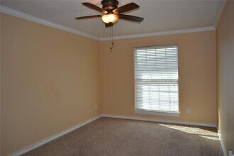 13703 Cambourne Dr in Pflugerville, TX - Building Photo - Building Photo