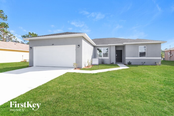 109 Hillock Ave NW in Palm Bay, FL - Foto de edificio