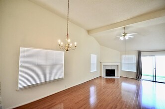 2638 Eldridge Park Way in Sugar Land, TX - Building Photo - Building Photo