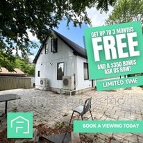 210 Burlington St E in Hamilton, ON - Building Photo