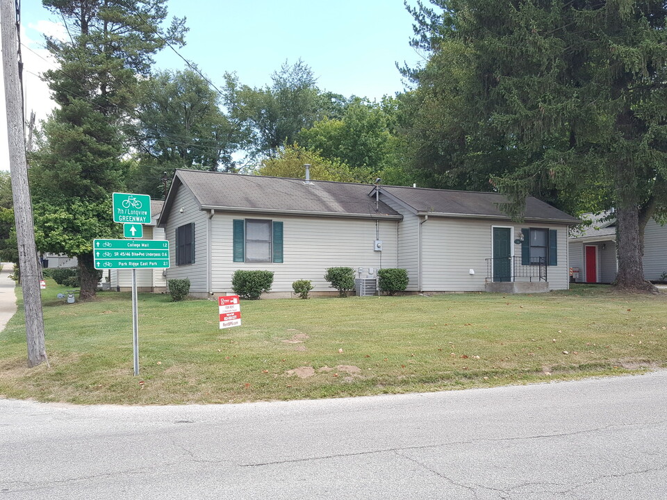 134 N Union St in Bloomington, IN - Foto de edificio