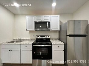 1271 Nicholson St in Clearwater, FL - Building Photo - Building Photo