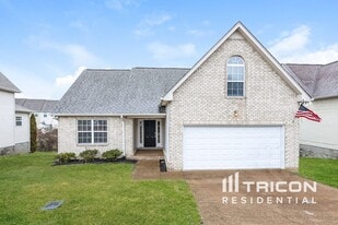 1889 Olive Cir in Nashville, TN - Building Photo