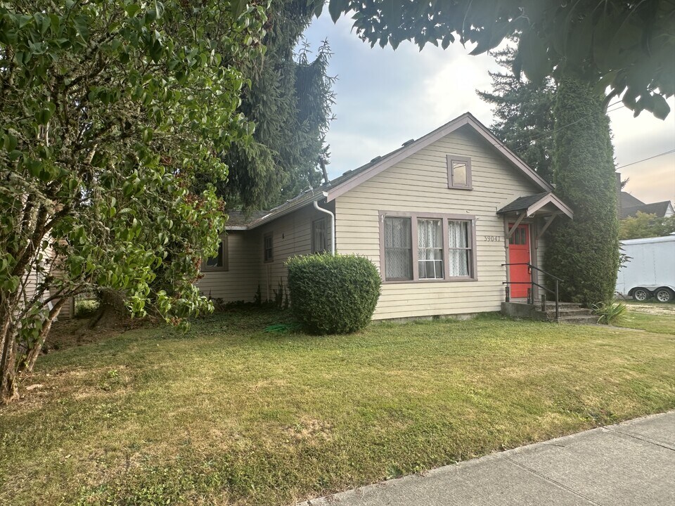 39047 SE Beta St in Snoqualmie, WA - Building Photo