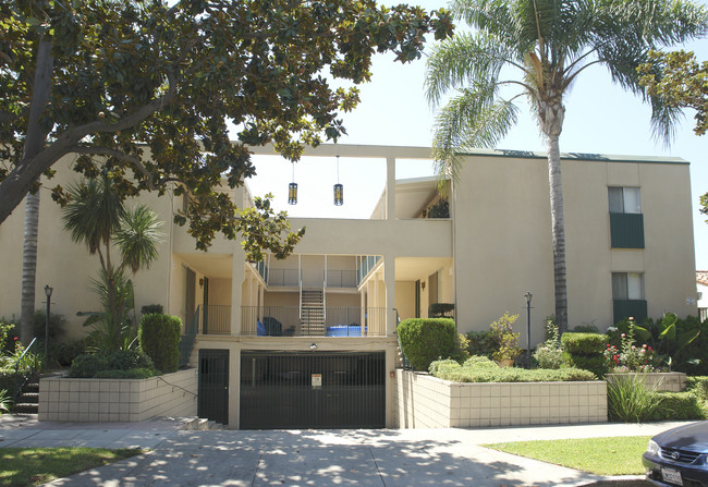 23-25 N El Molino St in Alhambra, CA - Building Photo - Building Photo