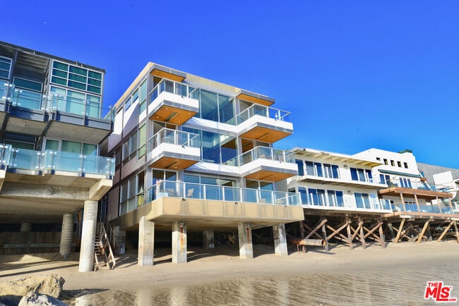 property at 24826 Malibu Rd