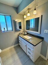 12955 Riverside Dr, Unit 105 in Sherman Oaks, CA - Foto de edificio - Building Photo