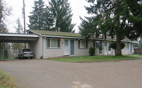 Cynthia Court Apartments in Lakewood, WA - Building Photo