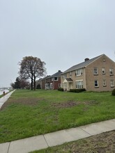 4838 N Port Washington Rd in Glendale, WI - Building Photo - Building Photo