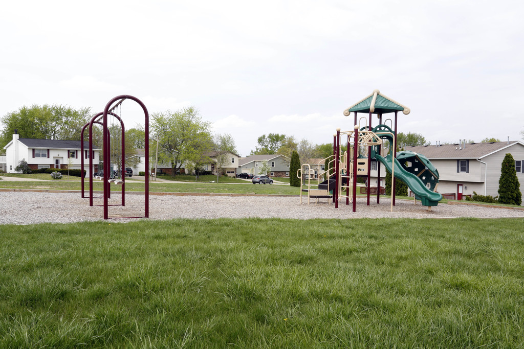 Hershey Townhomes Bloomington, IL Apartments For Rent