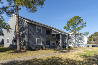 The Grove at Southwood in College Station, TX - Building Photo - Building Photo