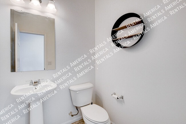 6650 Rockhouse St in North Las Vegas, NV - Foto de edificio - Building Photo