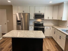 762 La Feil Dr in Ballwin, MO - Building Photo - Building Photo