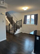 100 Camden Private in Ottawa, ON - Building Photo - Building Photo