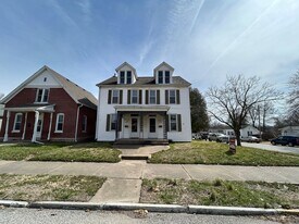 1039-1039 S 12th St in Quincy, IL - Building Photo