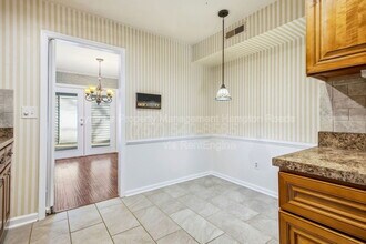 1304 Wakefield Dr in Virginia Beach, VA - Building Photo - Building Photo