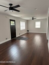 291 Park Ave in Old Bridge, NJ - Building Photo - Building Photo