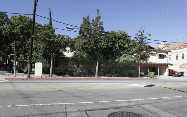 10605 Moorpark St in North Hollywood, CA - Building Photo - Building Photo