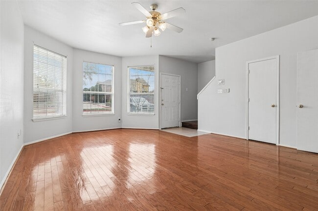 3805 Brandon Park Dr in Garland, TX - Foto de edificio - Building Photo