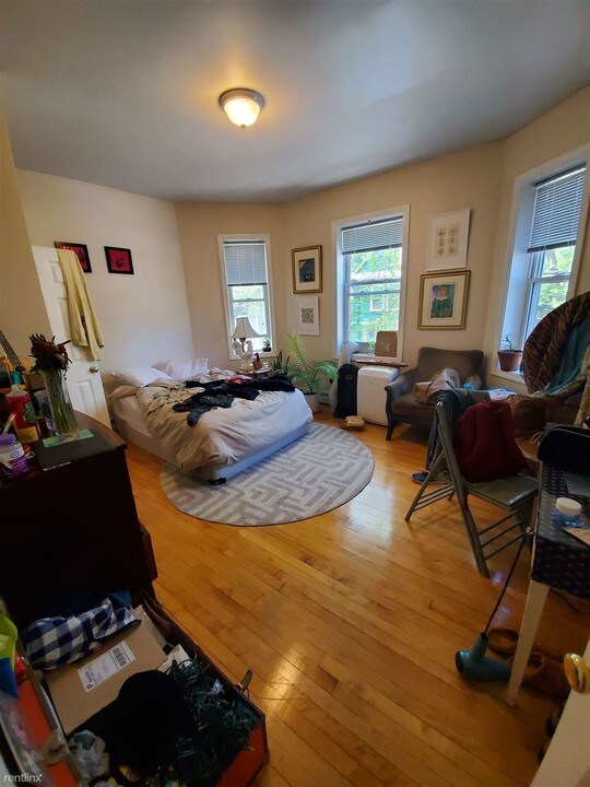 274 Brookline St-Unit -Apt 3A in Cambridge, MA - Foto de edificio