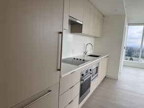 13675-1107A 107A Ave in Surrey, BC - Building Photo - Building Photo