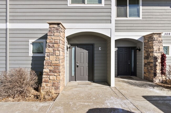 309 Buffalo Dr in Windsor, CO - Building Photo - Building Photo