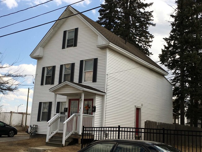 22 Ferry St in Manchester, NH - Building Photo - Building Photo