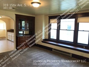 319 15th Ave S in Nampa, ID - Foto de edificio - Building Photo