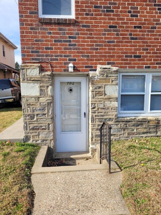 7712 Watson St in Philadelphia, PA - Building Photo