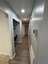 6202 Valley Park Dr NW in Huntsville, AL - Building Photo - Building Photo