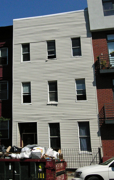 59 Stagg St in Brooklyn, NY - Building Photo