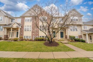 2720 N Greenwood Ave in Arlington Heights, IL - Building Photo