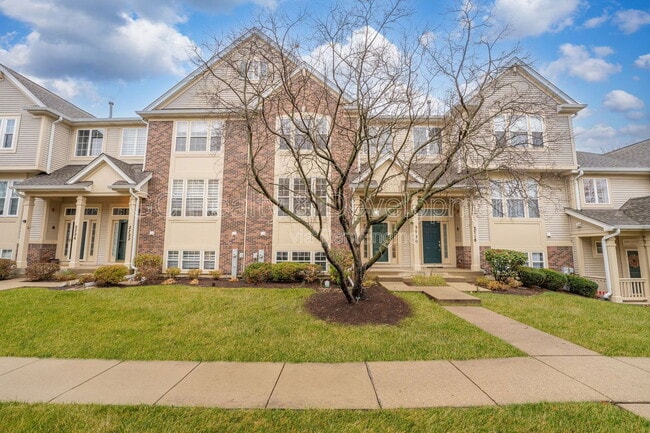 property at 2720 N Greenwood Ave