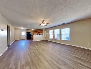 4016 Broken Arrow Dr in Ladson, SC - Foto de edificio - Building Photo