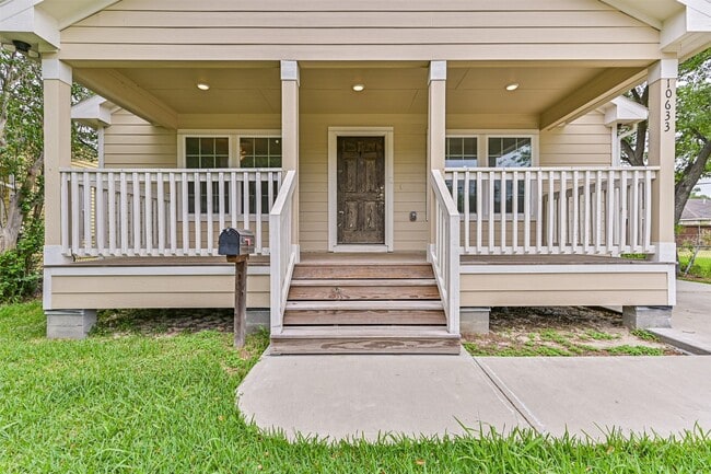 10633 Flaxman St in Houston, TX - Building Photo - Building Photo