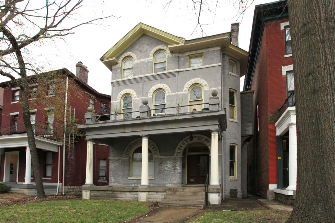 1231 S 2nd St in Louisville, KY - Building Photo