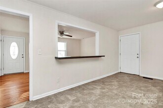 5325 Cold Harbor Dr in Charlotte, NC - Building Photo - Building Photo