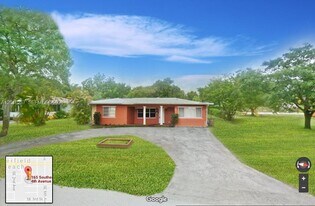 165 SE 4th Ave in Deerfield Beach, FL - Building Photo