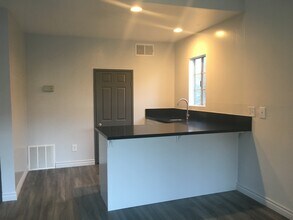 3462 Floyd Ter in Los Angeles, CA - Building Photo - Building Photo