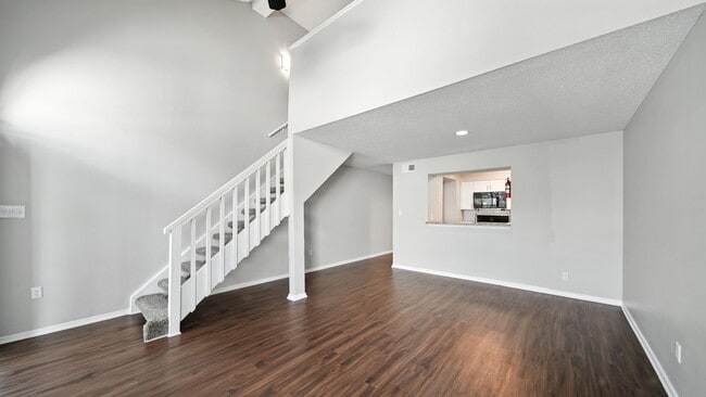 The Vale Apartments and Townhomes in Cordova, TN - Building Photo - Building Photo