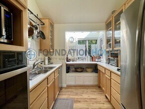 45 Laurel Grove Ave in Ross, CA - Building Photo - Building Photo