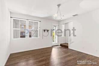 681 Fernleaf Dr in Milpitas, CA - Foto de edificio - Building Photo