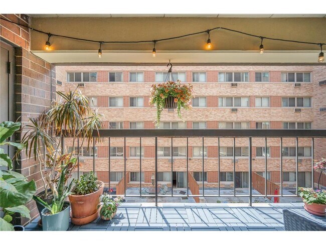 property at 2885 Knox Ave S