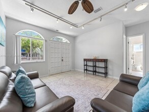 6 SE Marlin Ave in Key Largo, FL - Building Photo - Building Photo