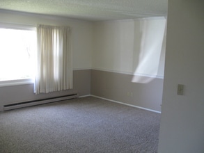 2000-2002 S Black Ave, Unit 2000-2002 in Bozeman, MT - Foto de edificio - Building Photo