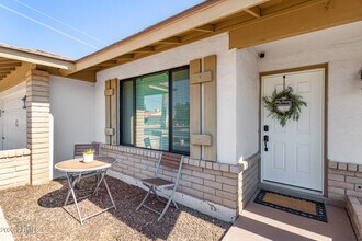 5202 E Sheena Dr in Scottsdale, AZ - Building Photo - Building Photo