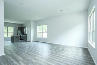 1010 Columbia River Rd in Montgomery, TX - Building Photo - Building Photo