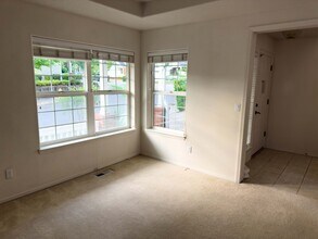 4630 NW White Mountain Terrace in Beaverton, OR - Building Photo - Building Photo
