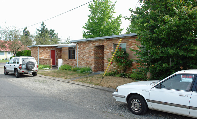 1428 NE 62nd Ave in Portland, OR - Building Photo - Building Photo