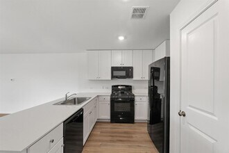2329 Willkomen Wy in Pflugerville, TX - Building Photo - Building Photo